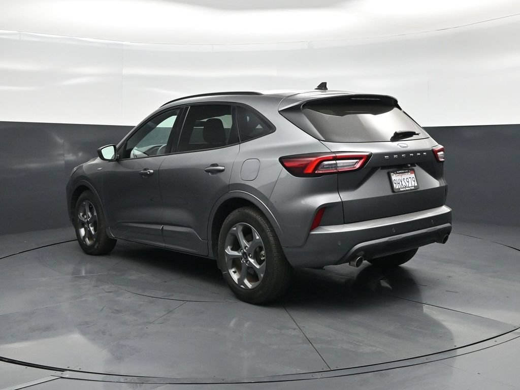 Certified 2023 Ford Escape ST-Line w/ Tech Pack #1 FWD image 6