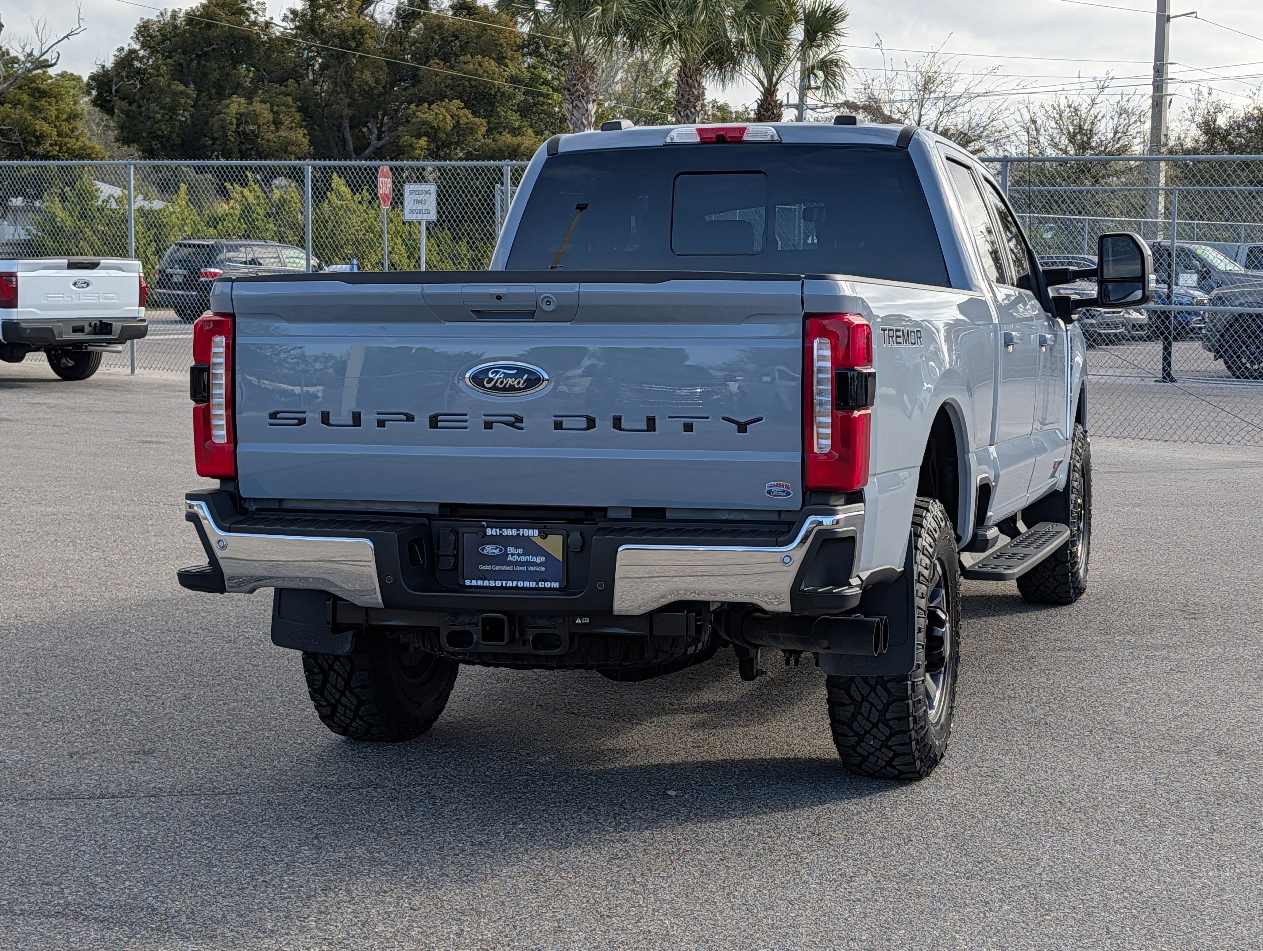 Certified 2024 Ford F350 Lariat w/ Lariat Ultimate Package image 4