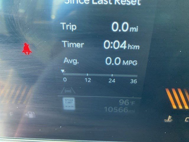 Used 2025 Kia Sorento EX image 18