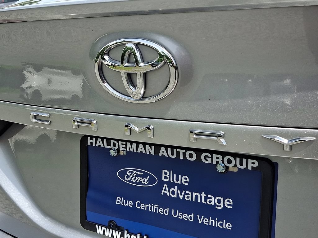Used 2020 Toyota Camry SE FWD image 28