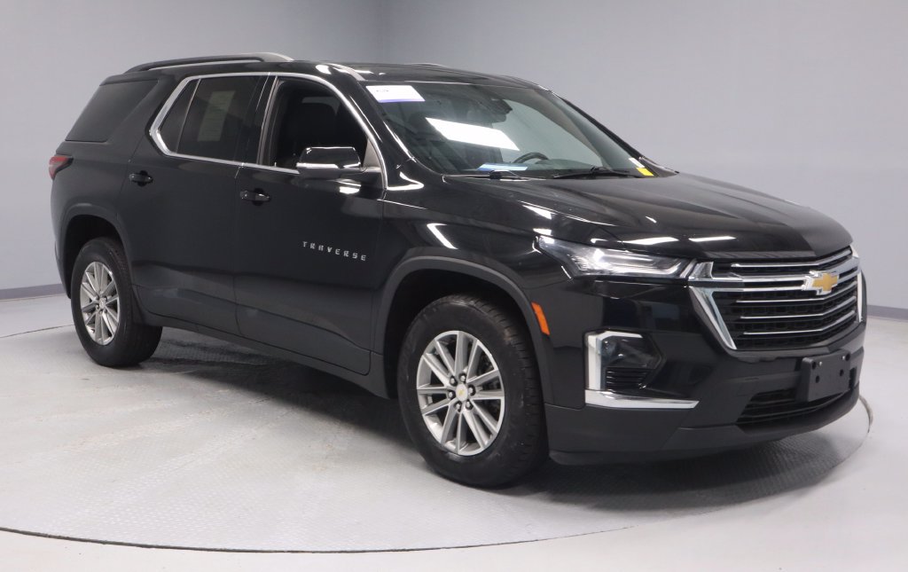 Used 2023 Chevrolet Traverse LT