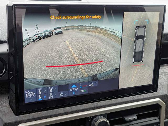 Used 2025 Toyota Tacoma Limited AWD/4WD image 27