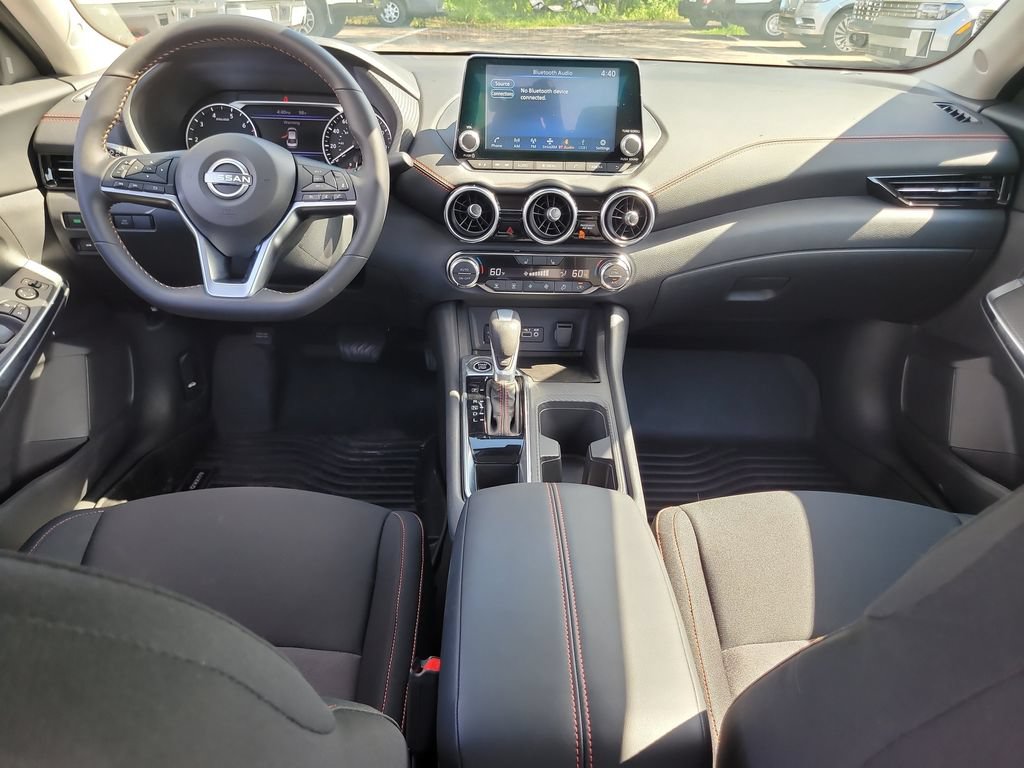 Used 2025 Nissan Sentra SR FWD image 12
