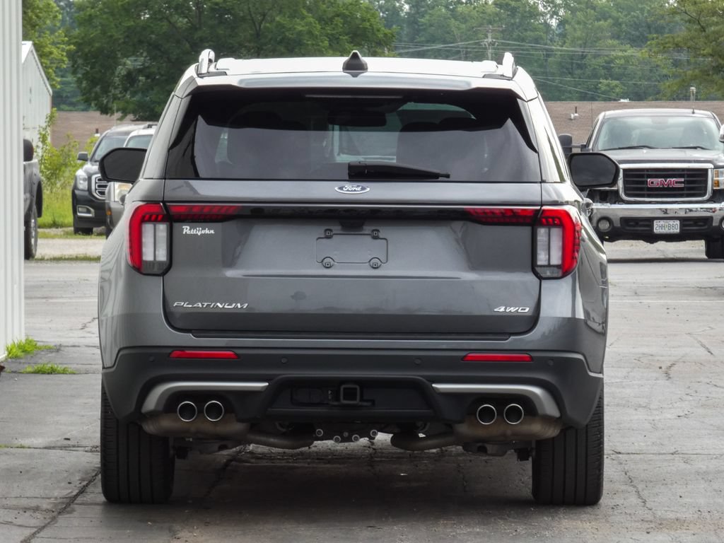Certified 2025 Ford Explorer Platinum w/ Ultimate Package AWD/4WD image 4