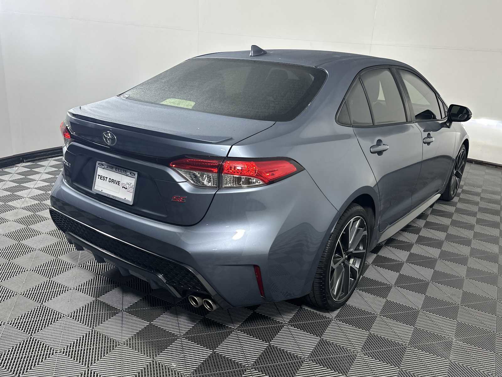 Used 2021 Toyota Corolla SE FWD image 7