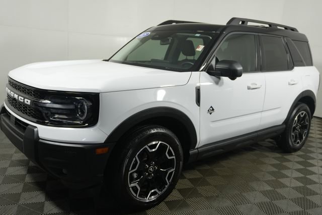 Certified 2025 Ford Bronco Sport Outer Banks w/ Outer Banks Tech Package+ AWD/4WD image 7