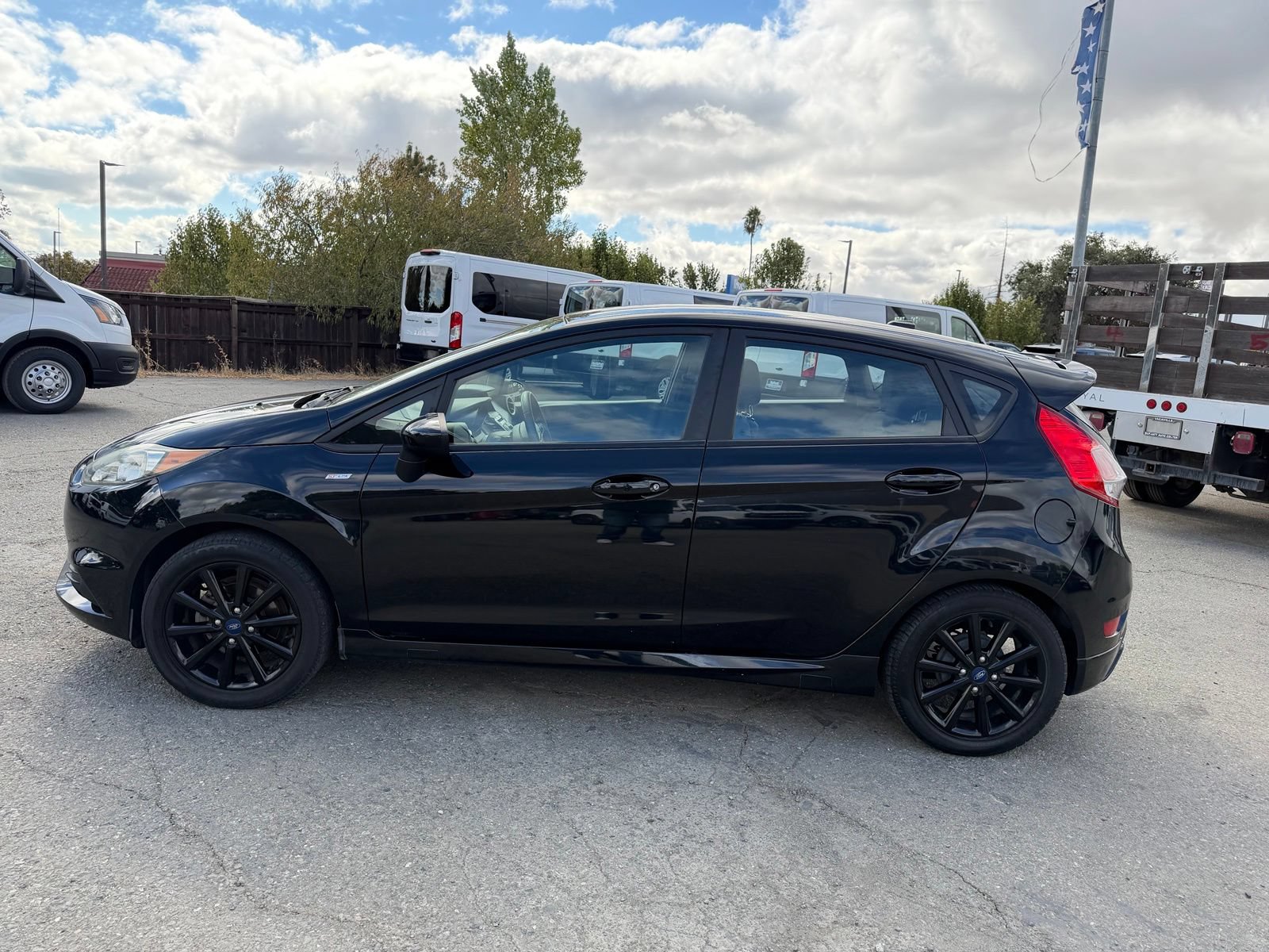 Certified 2019 Ford Fiesta ST-Line FWD image 2