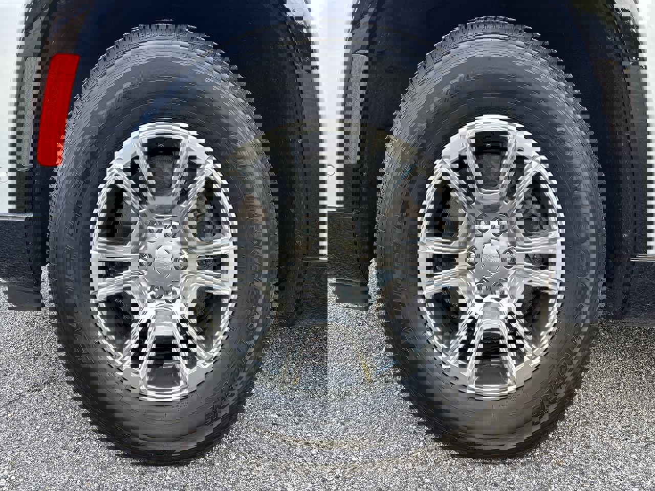 Used 2024 Jeep Wagoneer 2WD image 41