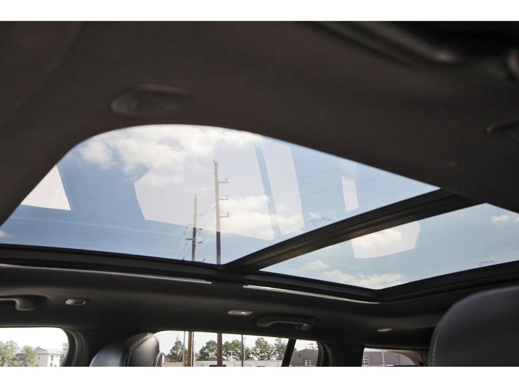 Used 2022 Jeep Grand Cherokee Overland image 30