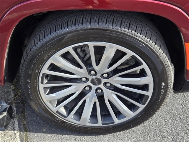 Used 2022 Jeep Grand Wagoneer Series III w/ Rear Seat Video Group 1 image 24