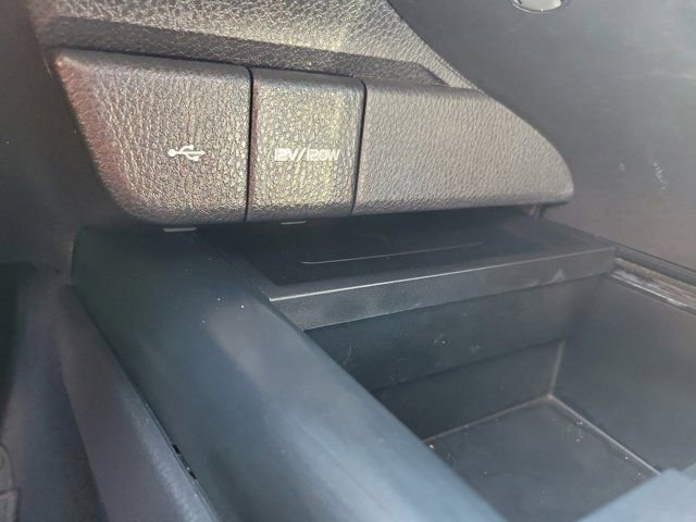 Used 2020 Toyota Camry XSE FWD image 28