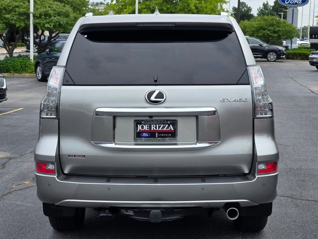 Used 2023 Lexus GX 460 Premium image 3