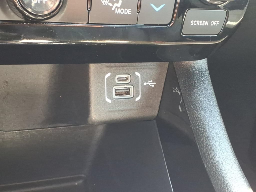Used 2026 Jeep Compass Limited AWD/4WD image 20
