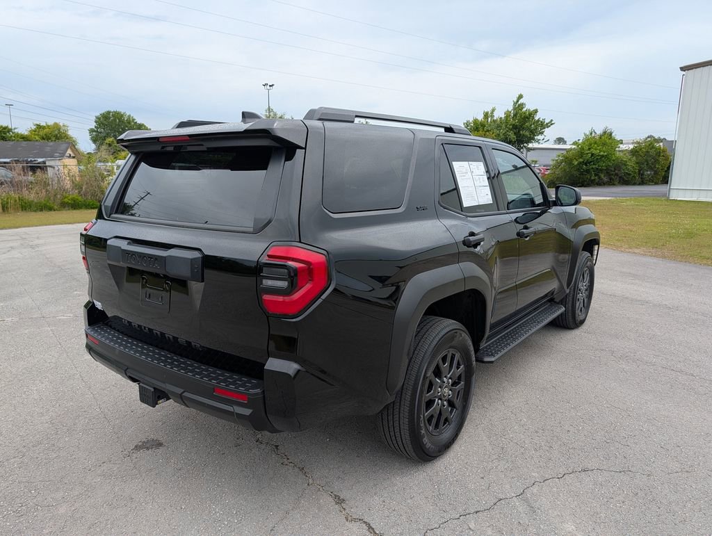 Used 2025 Toyota 4Runner SR5 AWD/4WD image 3
