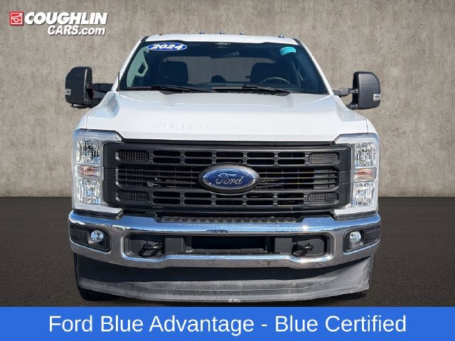Certified 2024 Ford F350 XL w/ XL Chrome Package AWD/4WD image 3