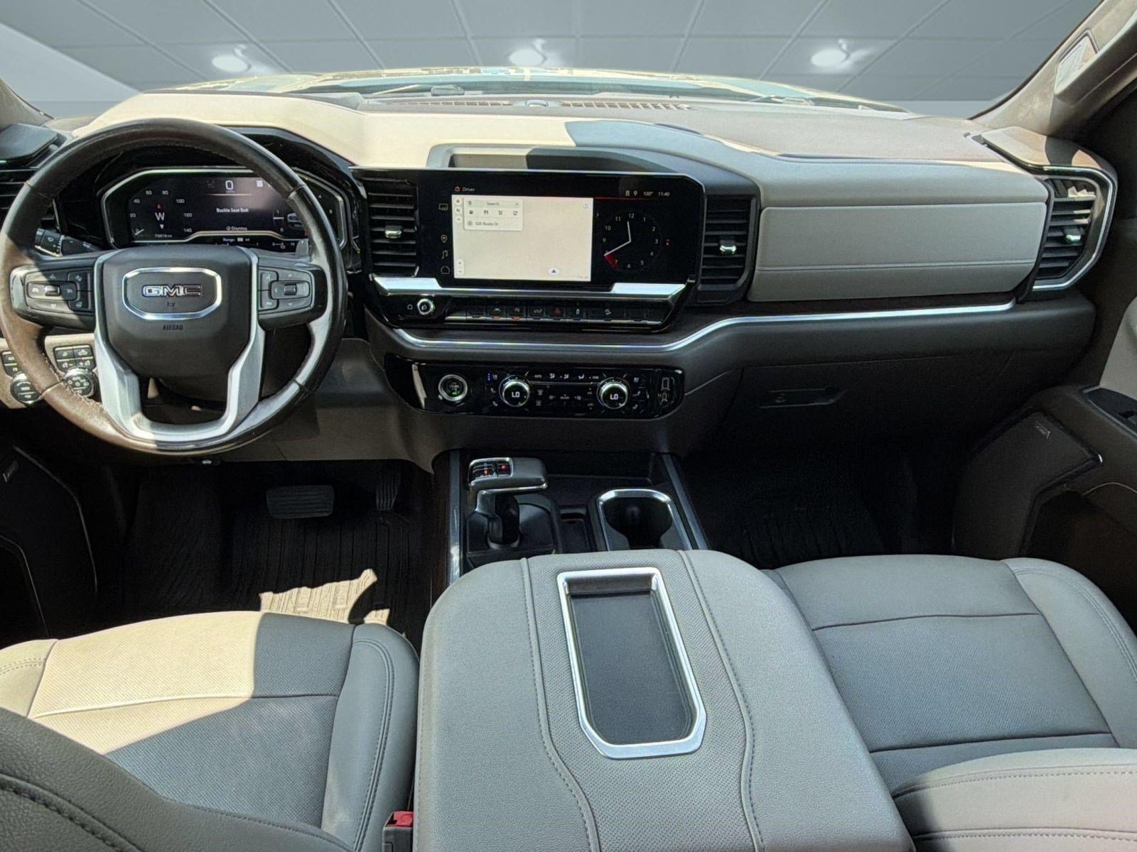 Used 2022 GMC Sierra 1500 SLT AWD/4WD image 16