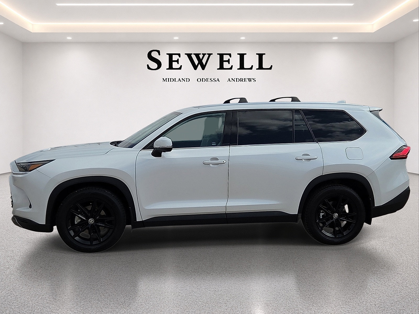Used 2024 Toyota Grand Highlander AWD Hybrid image 2