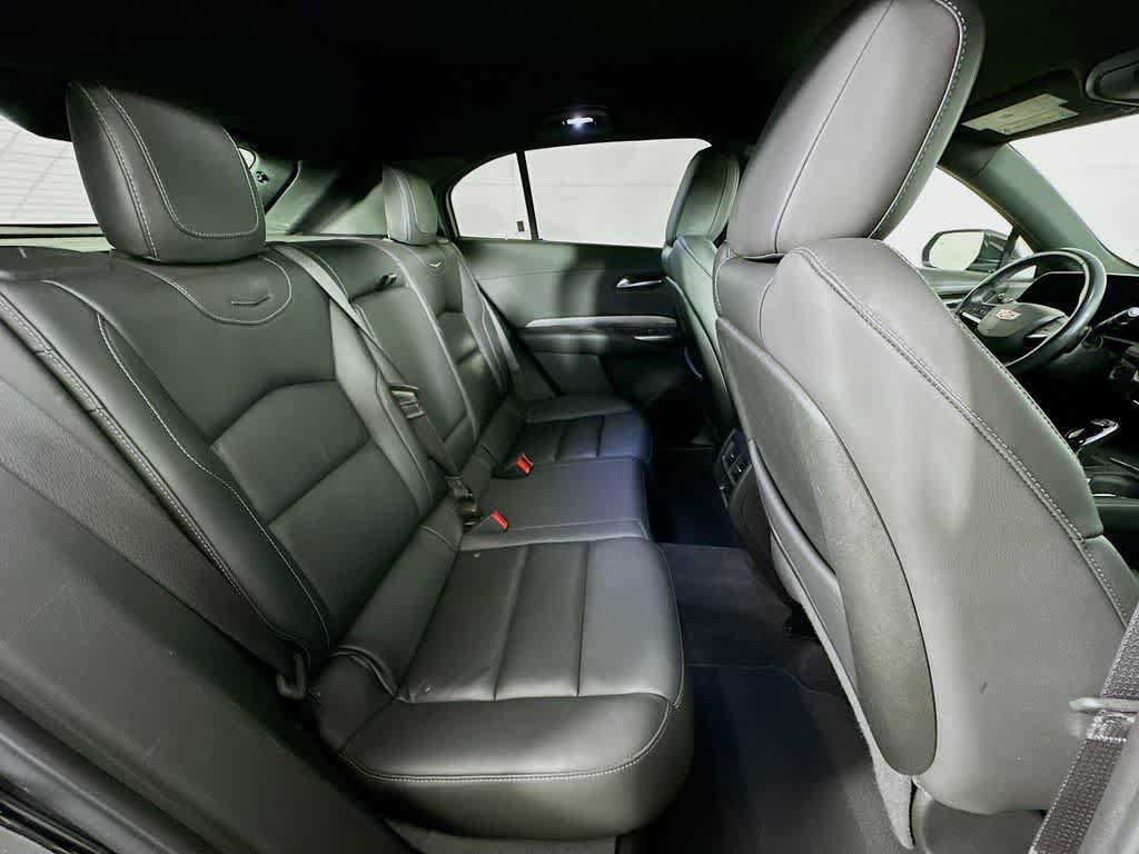 Used 2024 Cadillac XT4 Premium Luxury FWD image 31