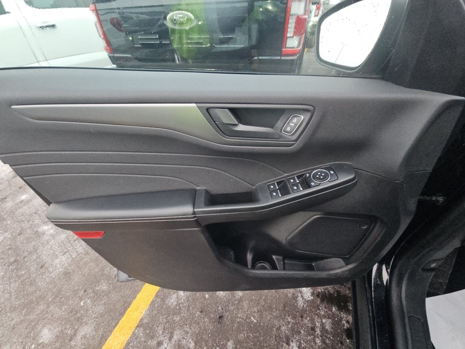 Certified 2023 Ford Escape Active AWD/4WD image 15