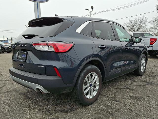 Certified 2022 Ford Escape SE image 4
