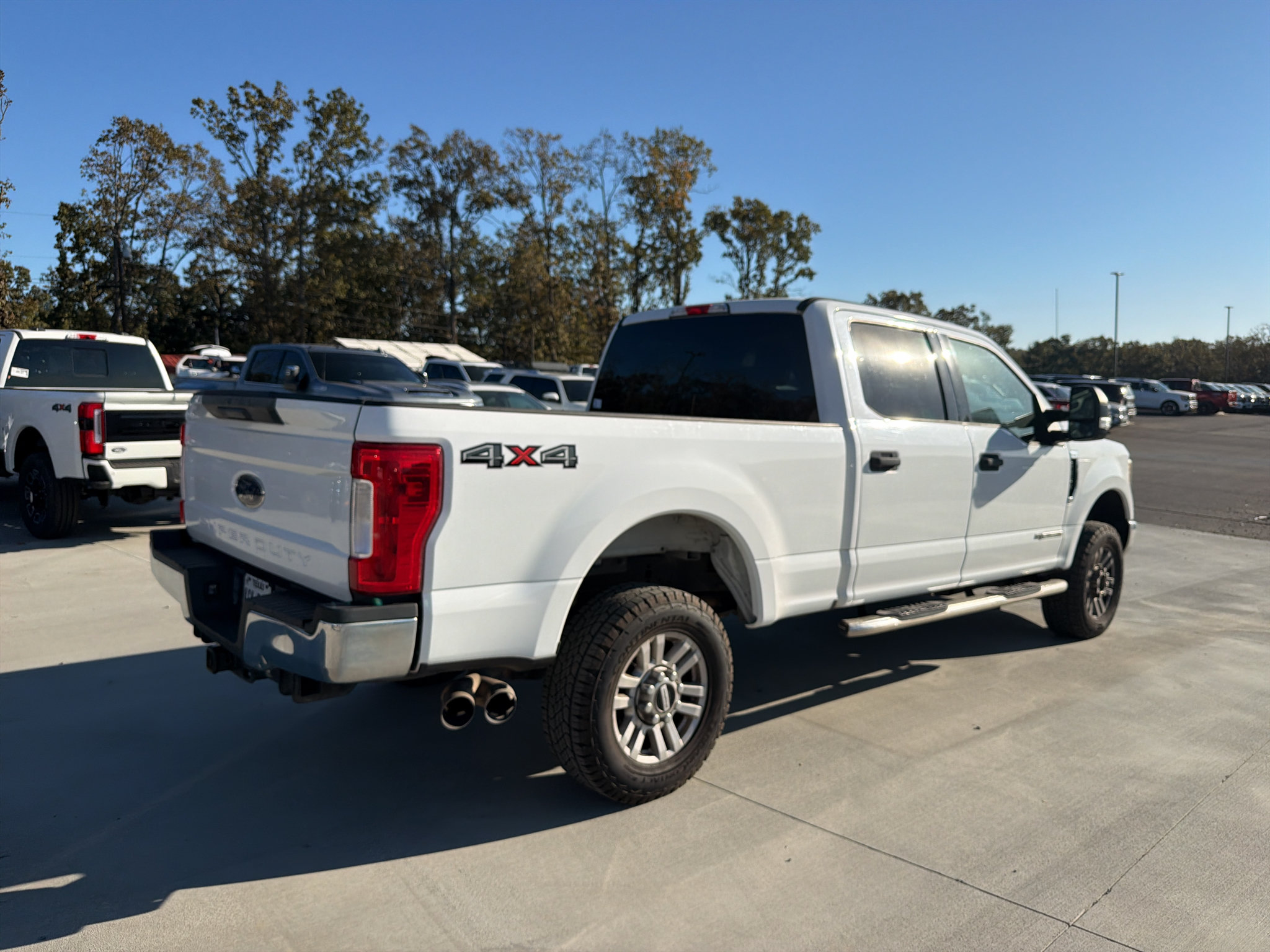 Certified 2017 Ford F250 XLT AWD/4WD image 4
