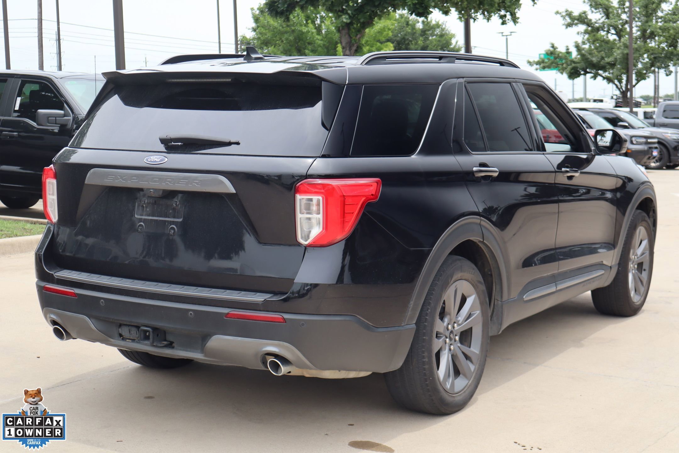 Certified 2023 Ford Explorer XLT w/ Equipment Group 202A RWD image 3