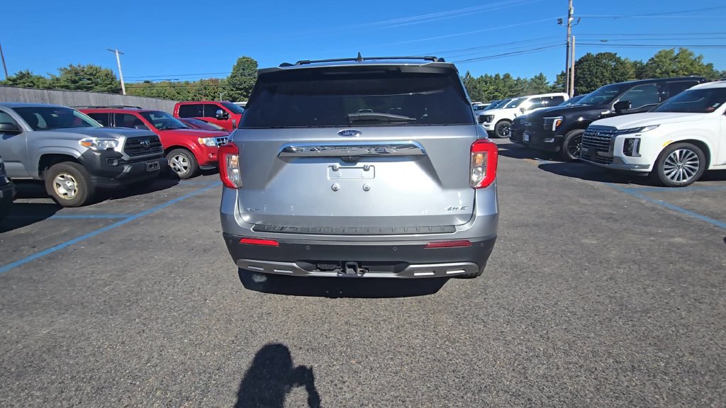 Certified 2024 Ford Explorer XLT w/ Equipment Group 202A AWD/4WD image 19