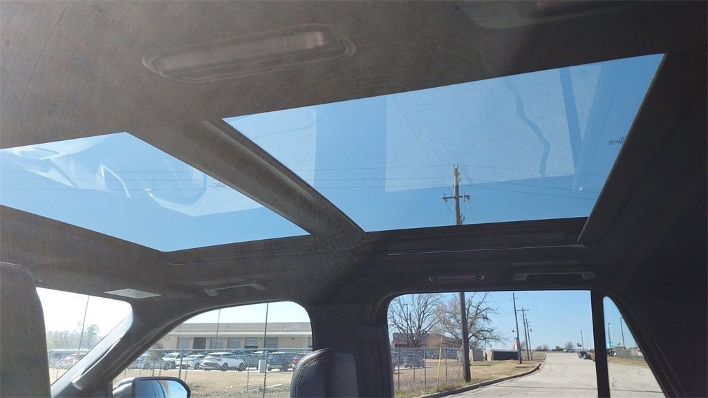 Certified 2022 Ford Expedition Platinum image 24