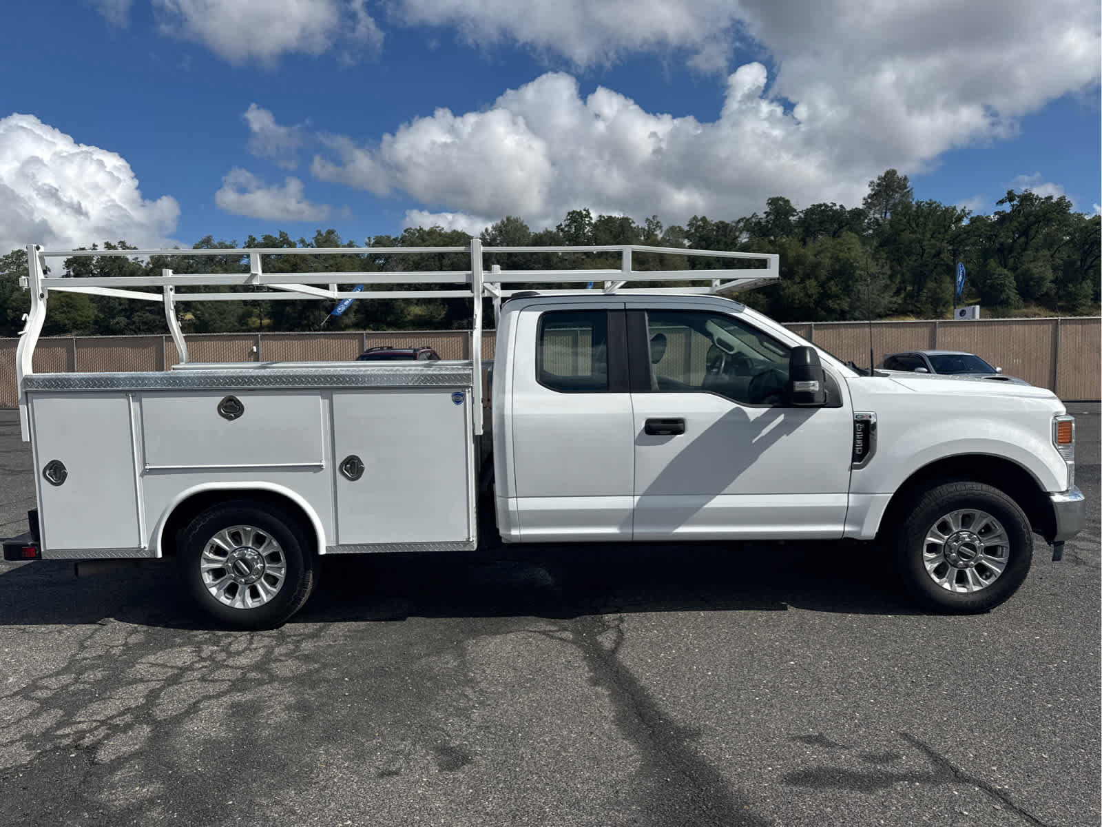 Certified 2022 Ford F250 XL w/ STX Appearance Package RWD image 4