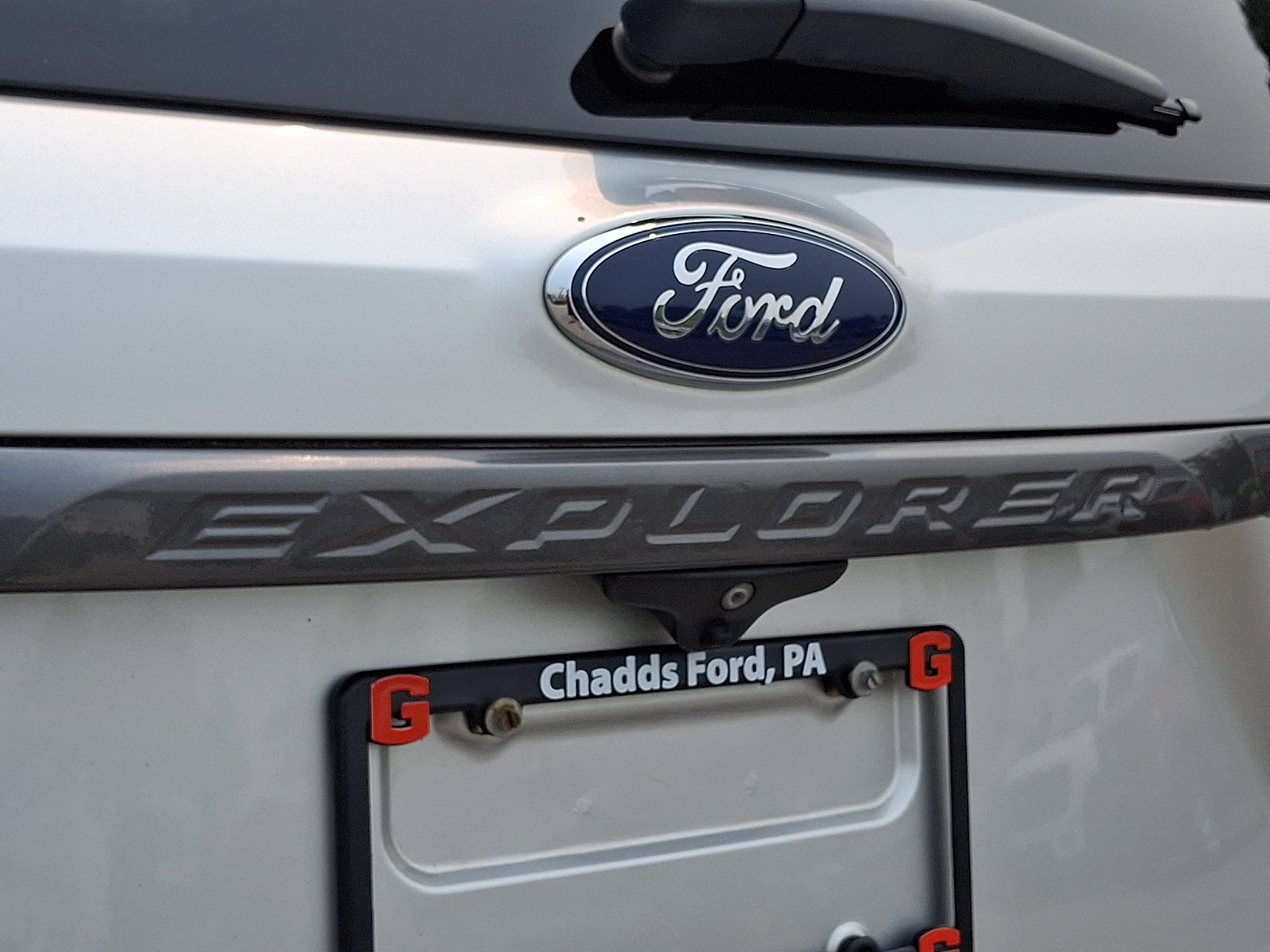 Certified 2017 Ford Explorer XLT w/ Equipment Group 202A AWD/4WD image 34