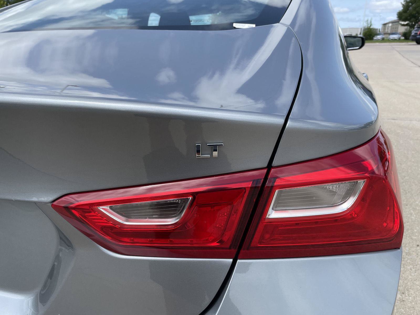 Used 2025 Chevrolet Malibu LT FWD image 37