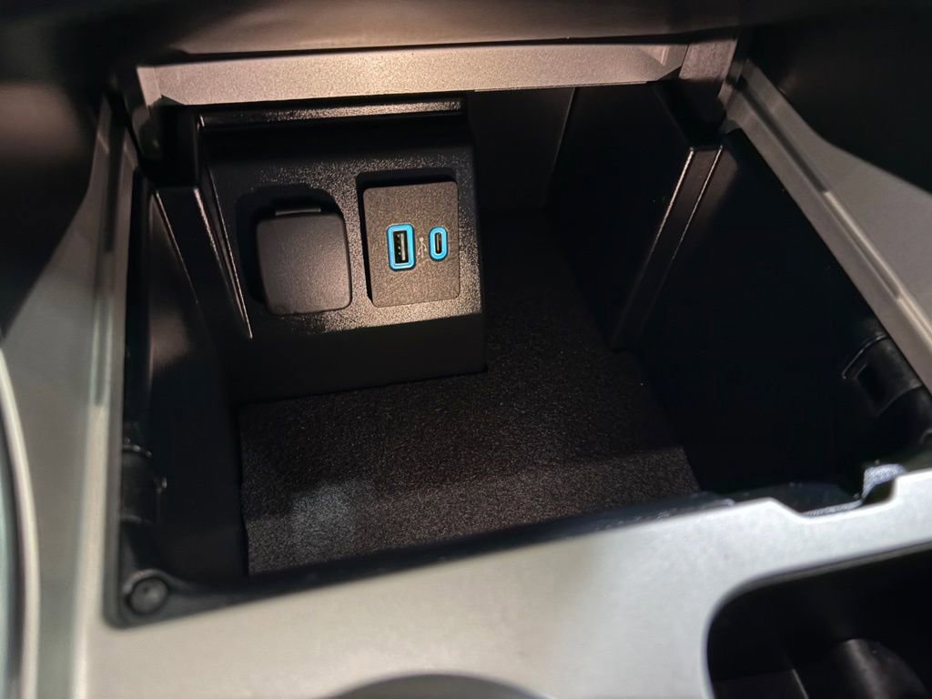 Certified 2023 Ford Explorer XLT w/ Equipment Group 202A image 11