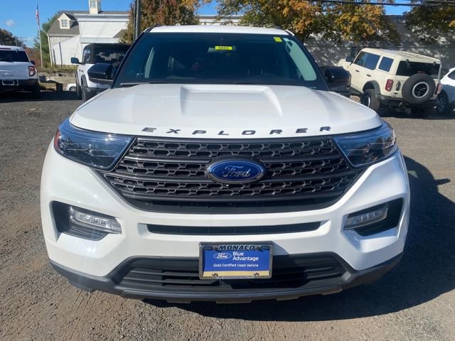 Certified 2022 Ford Explorer XLT w/ Equipment Group 202A image 8