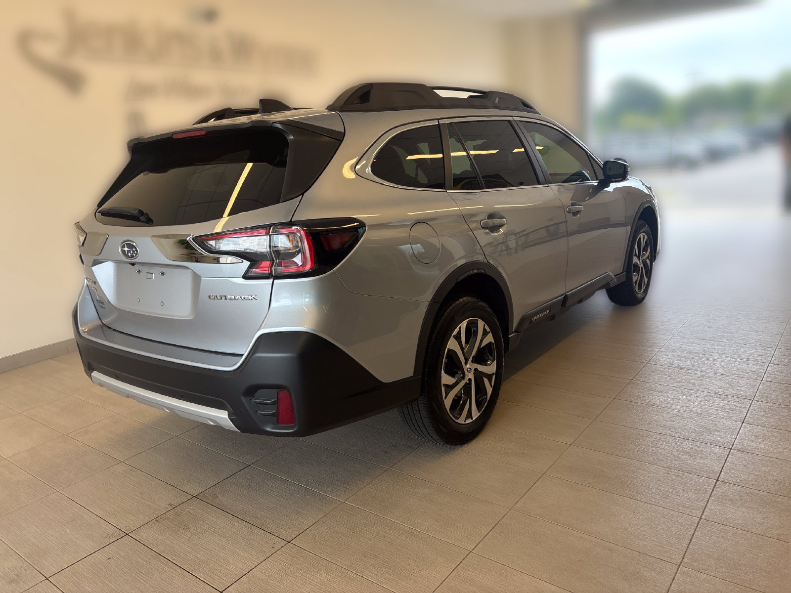 Used 2021 Subaru Outback Limited AWD/4WD image 2
