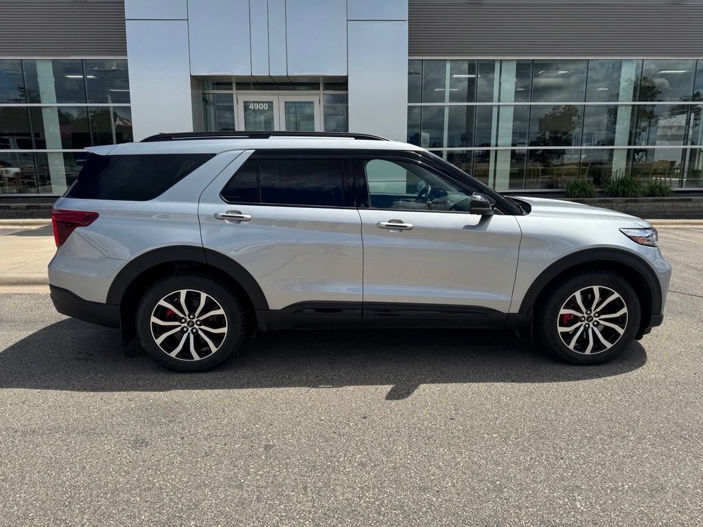 Certified 2023 Ford Explorer ST w/ Technology Package AWD/4WD image 42