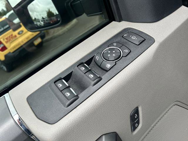 Certified 2022 Ford F250 XLT w/ XLT Premium Package AWD/4WD image 18