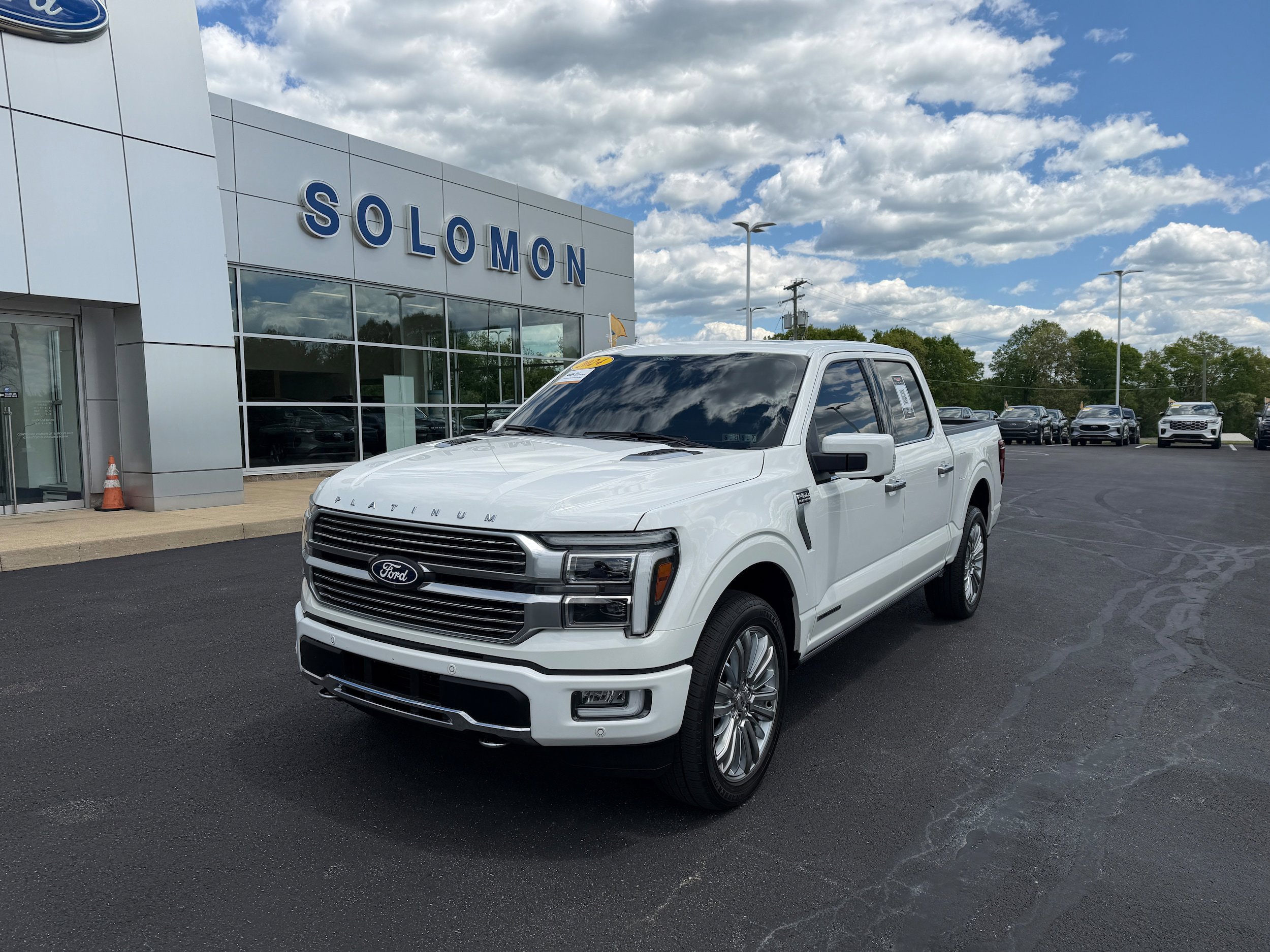 Certified 2024 Ford F150 Platinum w/ Equipment Group 703A Plus AWD/4WD image 2