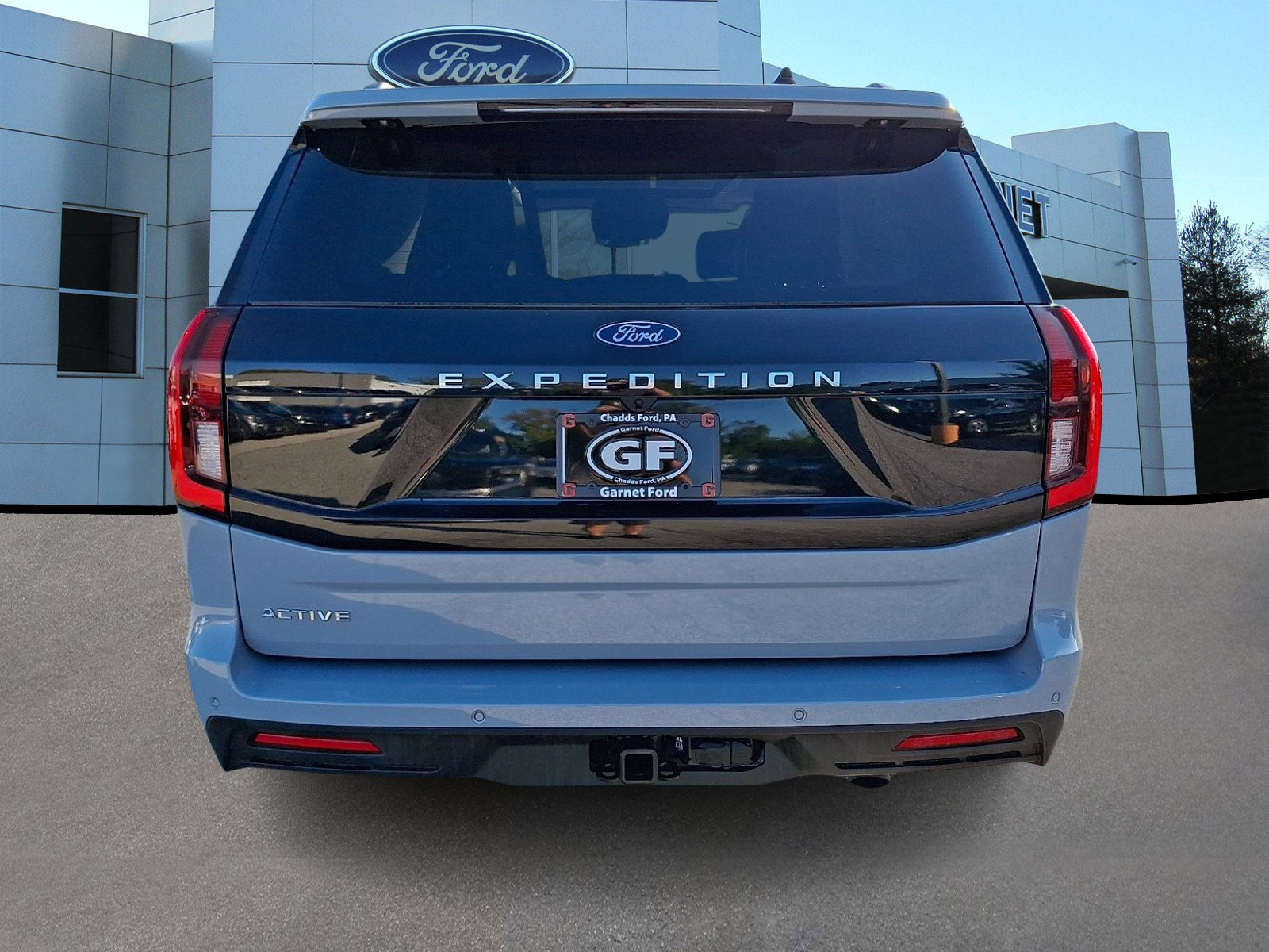 Certified 2025 Ford Expedition Active AWD/4WD image 7