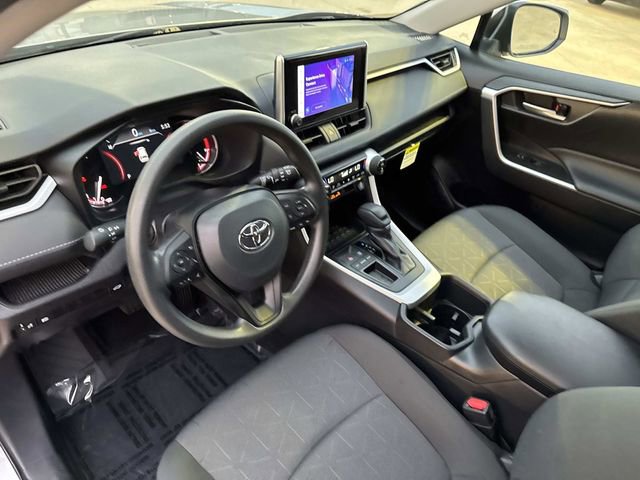 Used 2025 Toyota RAV4 XLE image 19