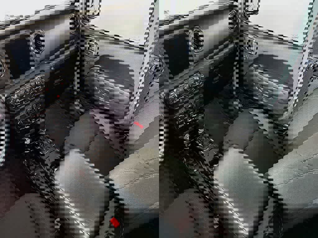 Used 2023 Jeep Wrangler Willys image 14