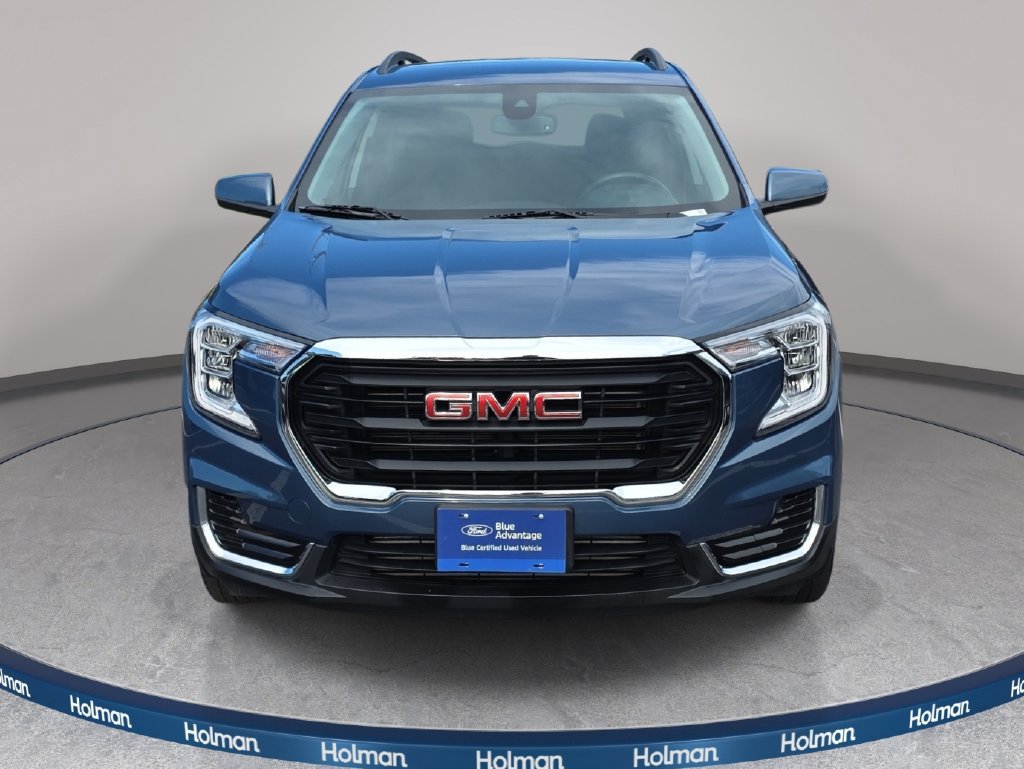 Used 2024 GMC Terrain SLE w/ Driver Convenience Package AWD/4WD image 2