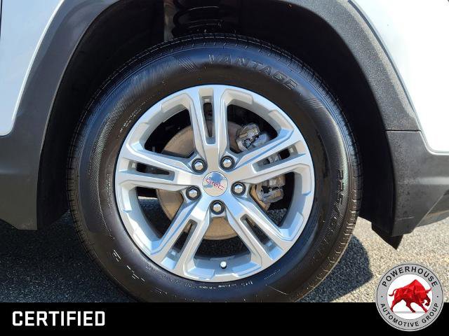 Used 2023 GMC Terrain SLE w/ Driver Convenience Package image 11