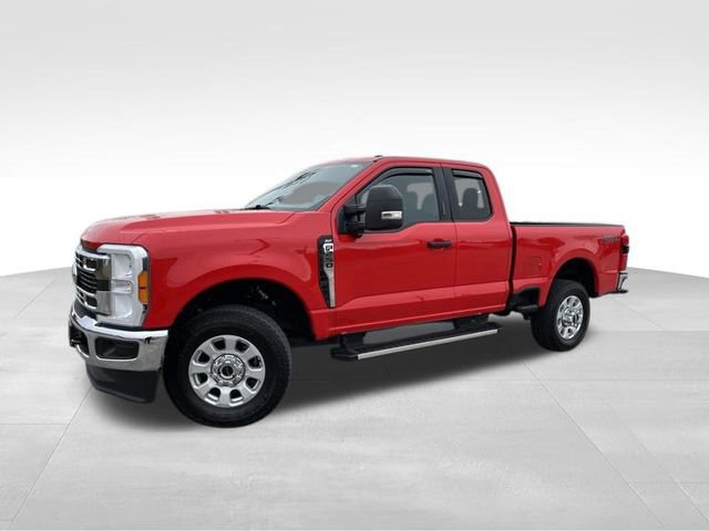 Certified 2023 Ford F250 XLT w/ 360-Degree Camera Package AWD/4WD image 3