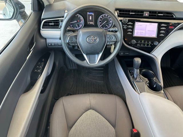 Used 2018 Toyota Camry LE FWD image 10