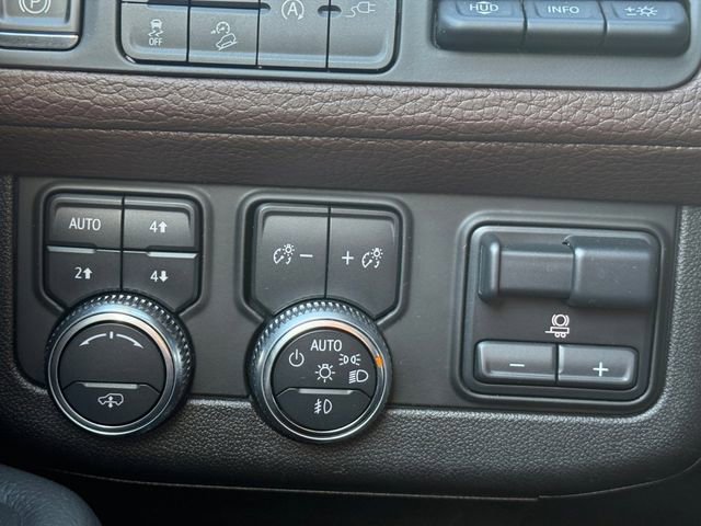 Used 2021 GMC Yukon Denali w/ Denali Ultimate Package image 18