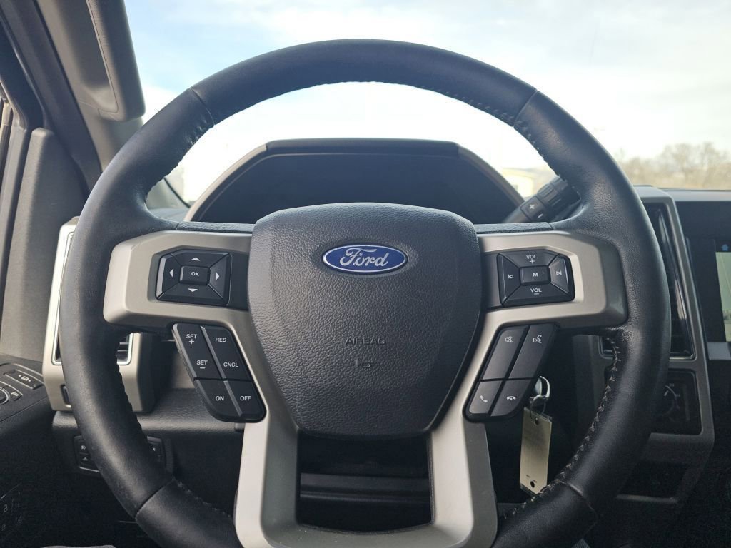 Certified 2019 Ford F250 Lariat w/ Lariat Value Package image 30