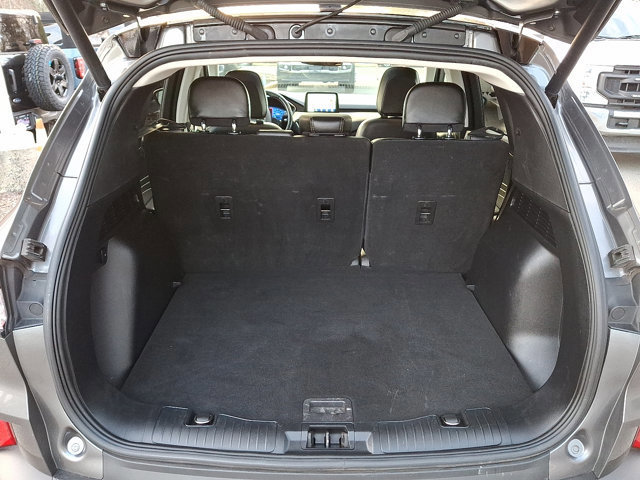 Certified 2022 Ford Escape Titanium w/ Titanium Elite Package image 32