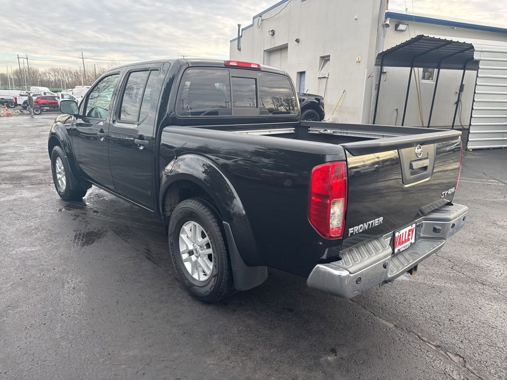 Used 2021 Nissan Frontier SV image 11