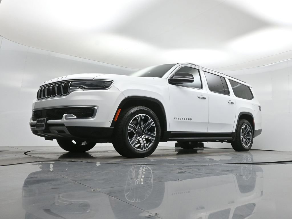 Used 2024 Jeep Wagoneer L Series II image 27