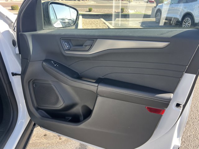 Certified 2025 Ford Escape Active AWD/4WD image 15